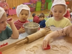 Puchatki pieką pierniczki